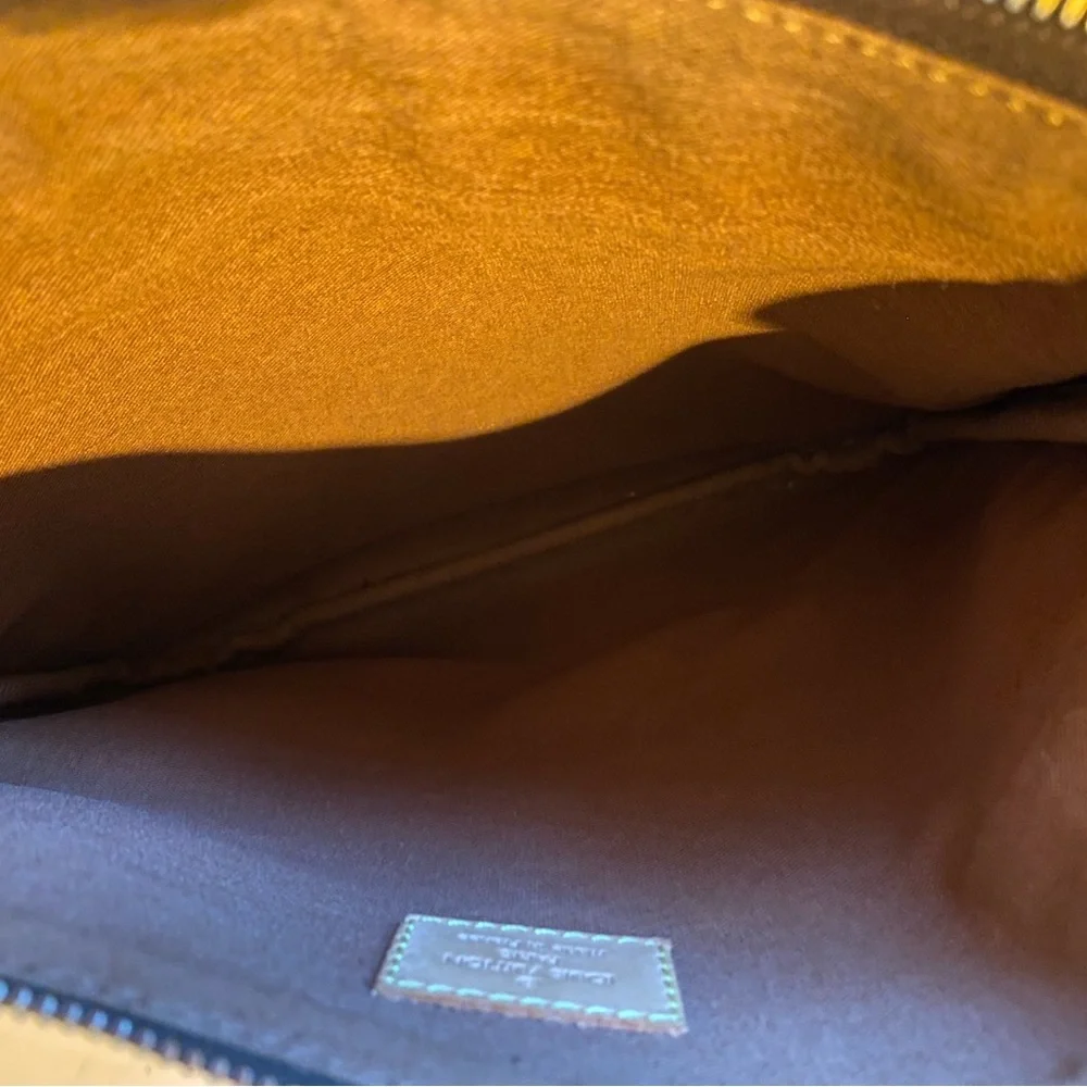 Brown Louis Vuitton crossbody purse - Picture 6 of 8
